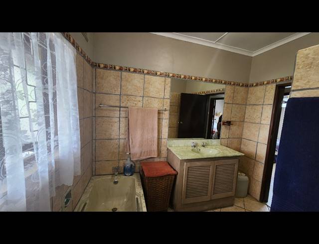 3 BEDROOM HOUSE FOR SALE IN UMTENTWENI